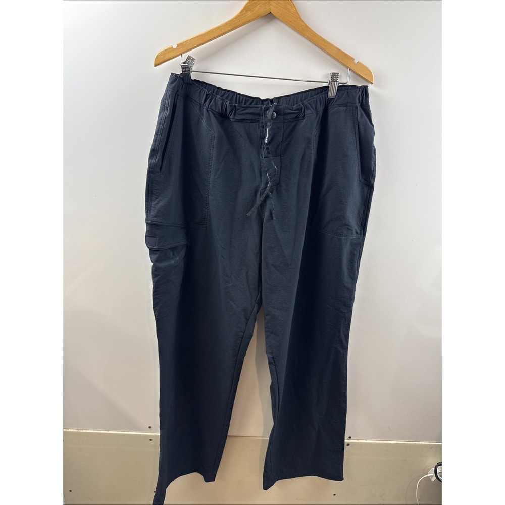 Sugoi Pants Mens Sz XL Black Stretch Waist Wide Leg Nylon Cargo Pants Adult